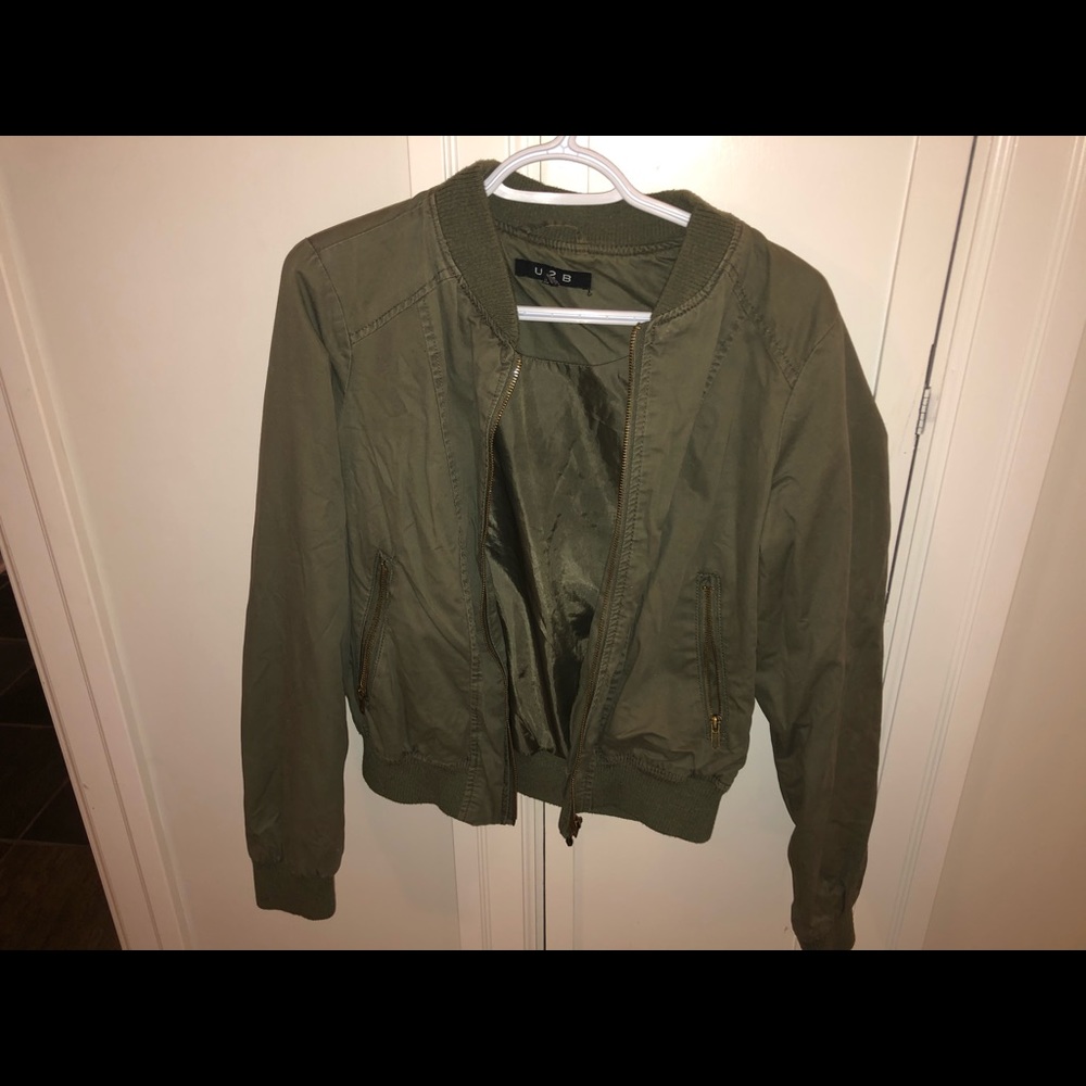 Bomber jacket